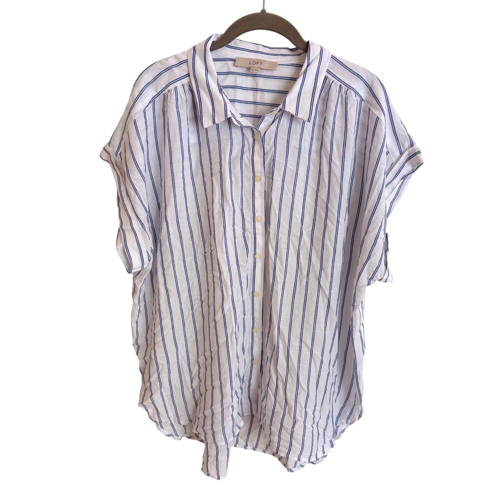 LOFT Womens XL Blue White Striped Rayon Button Down Short Sleeve Shirt 767686